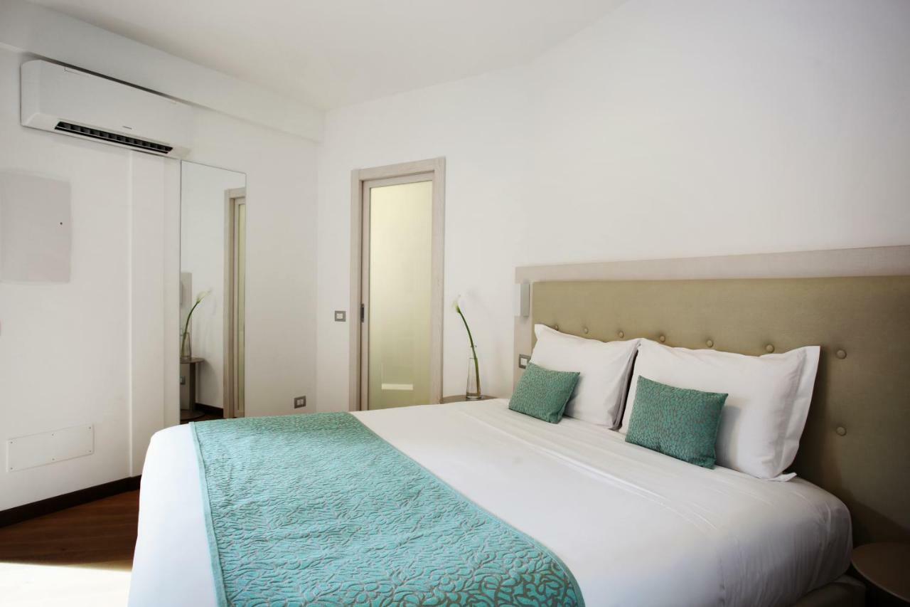 Hotel Ponti Angera Exterior photo